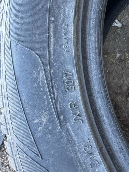 Резина зимова 235/55 Danlop