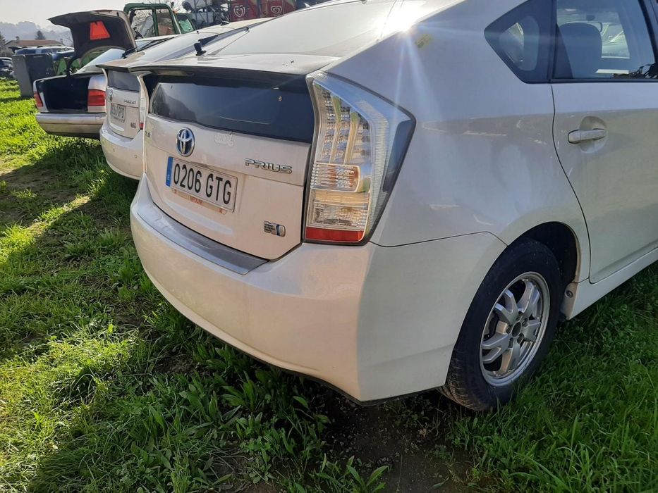 Calíper De Freio Traseiro Direito Toyota Prius