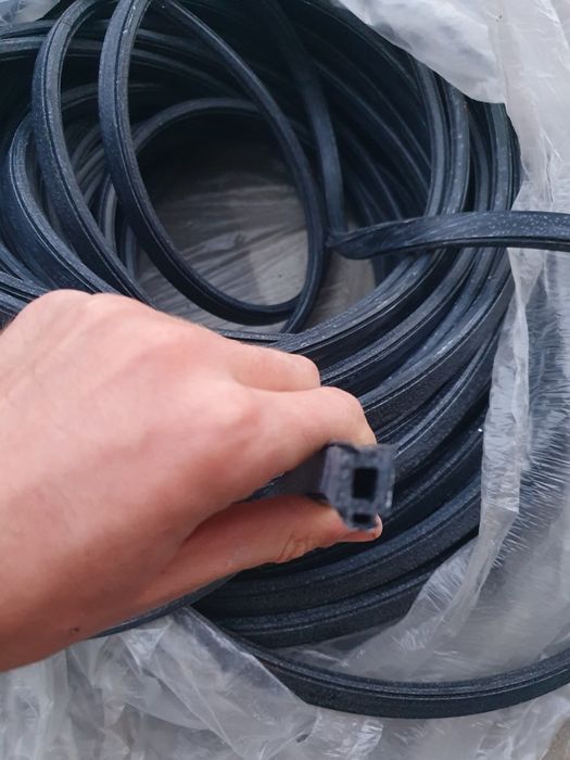 Продам ущілювальний профіль