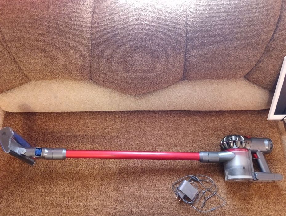 Пилосос ручний акумуляторний Dyson v7 Rusta