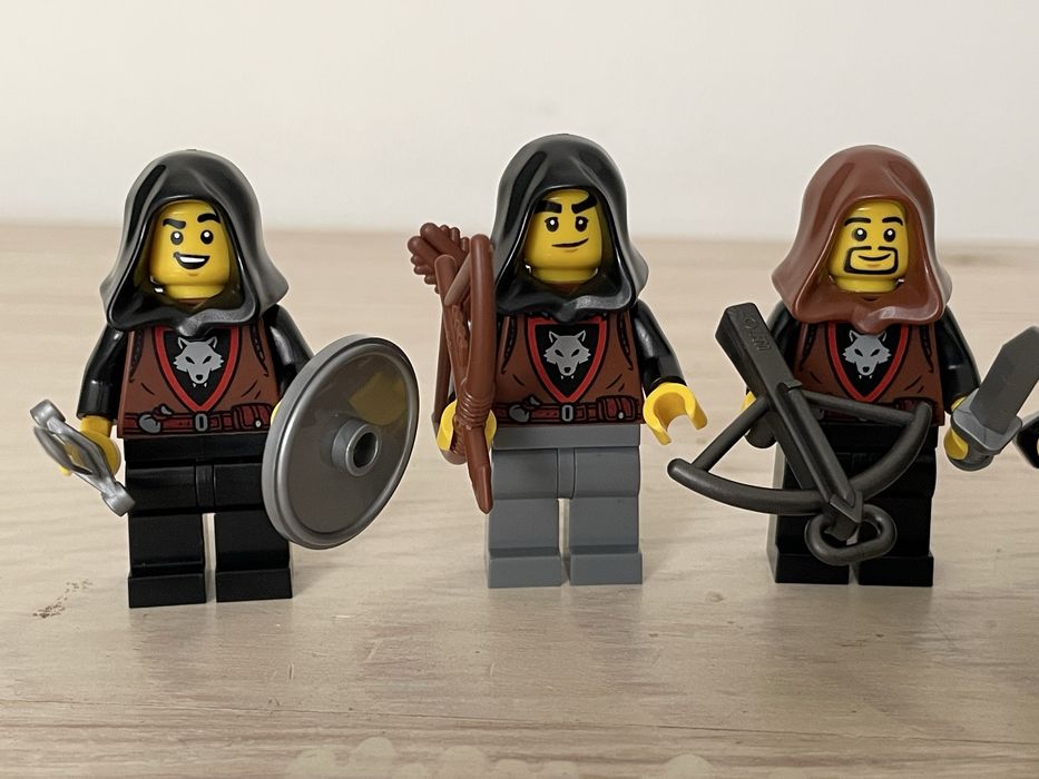 Lego minifigures Wolfpack