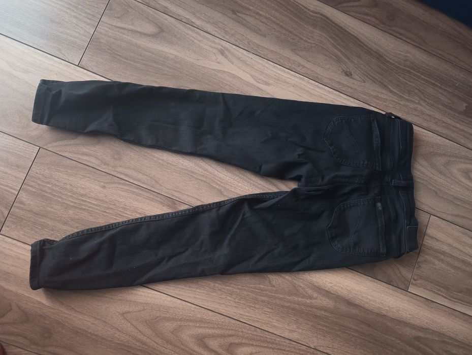 Sprzedam Jeansy Lee