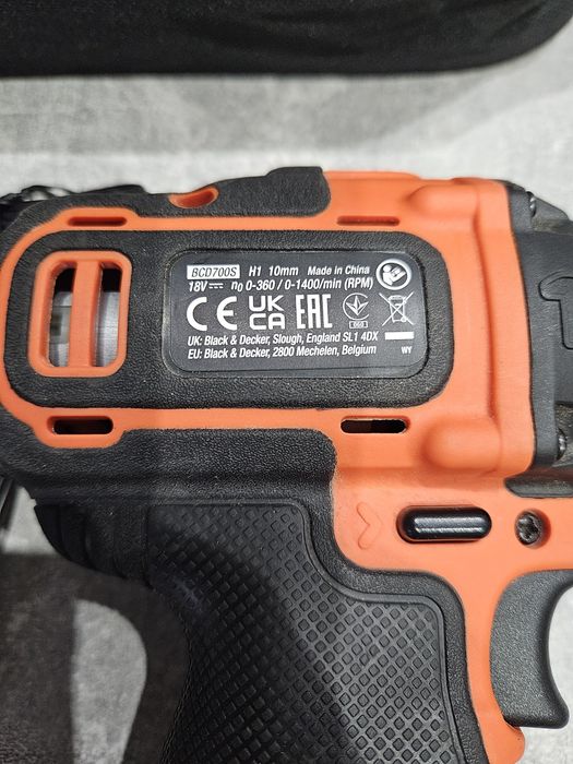 Wkrętarko wiertarka Black&Decker BCD700s