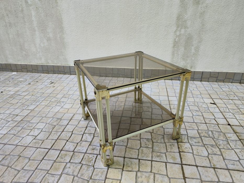 Mesa de centro em vidro