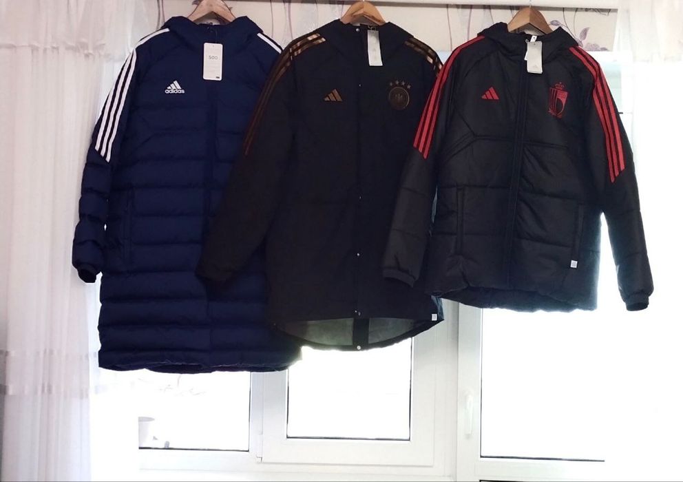 Куртки "Adidas".