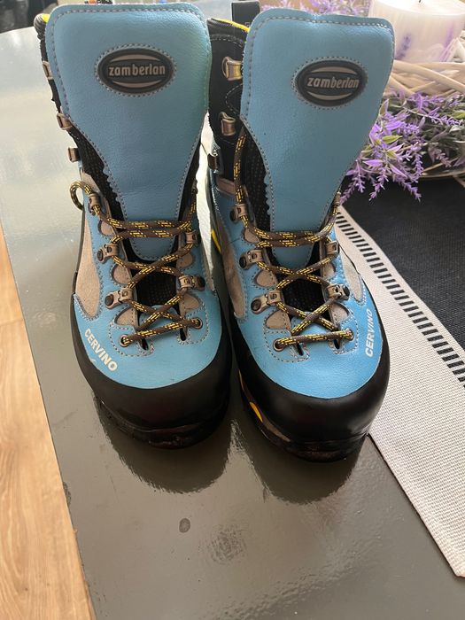 Buty damskie trekingowe