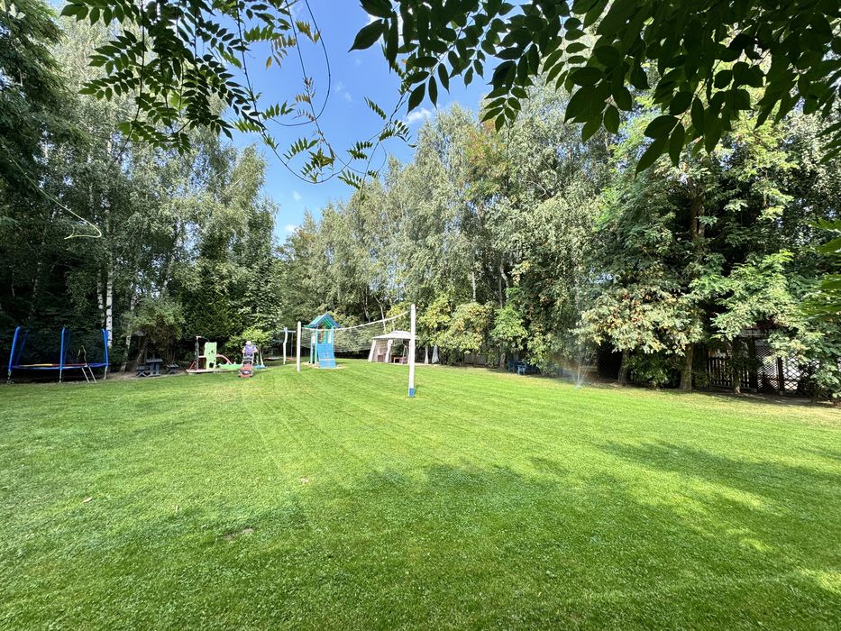 Ogrodzony na wylacznosc PROWANSJA II  Pobyt z psem. Plac zabaw.