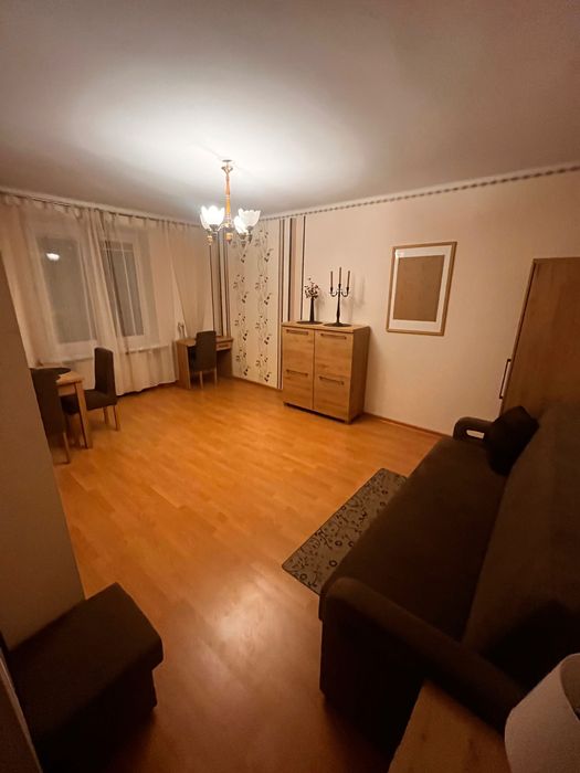 Przestronna kawalerka przy ASP