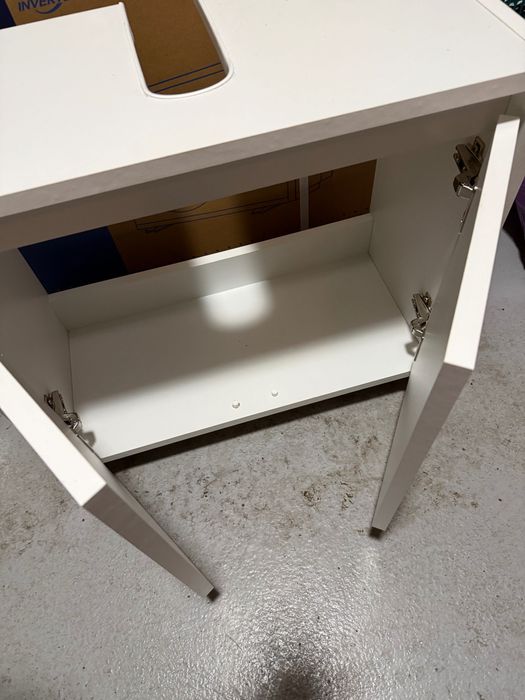 Szafka pod umywalkę