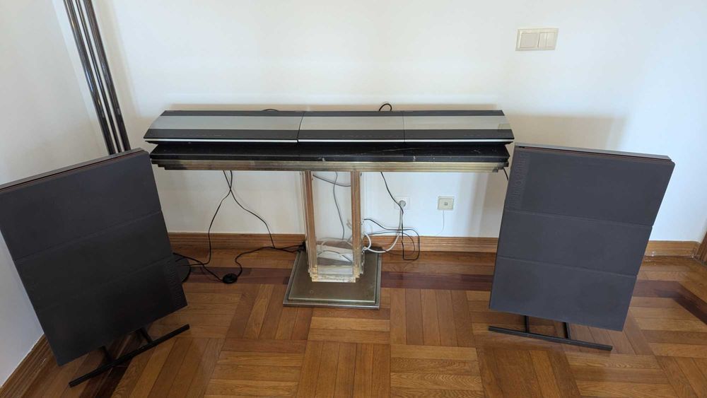 Bang & Olufsen Beosystem 4500 + Beovox RL 140 Speakers (With Stands)