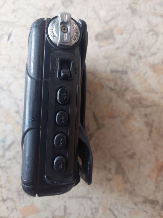 Продам касетний плеєр Panasonic RQ-SW35V shock wave під одну батарейку