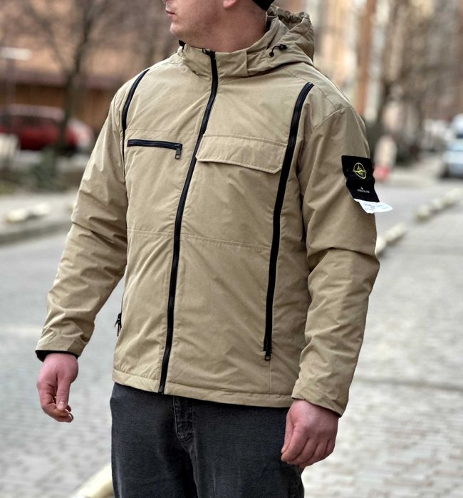 Чоловіча вітровка stone island