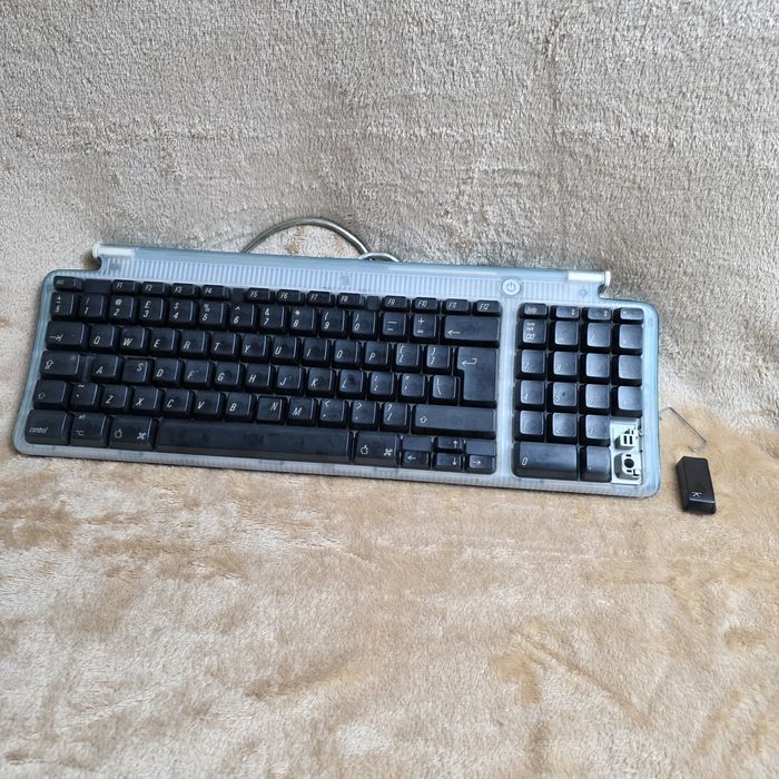 Klawiatura Apple USB Keyboard M2452 Bondi Blue (iMac G3) – Vintage / 100% Sprawna