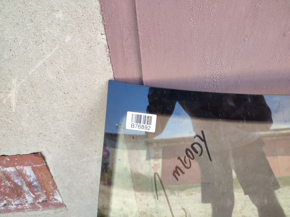 Лобове скло Шкода Супер Б 2018р