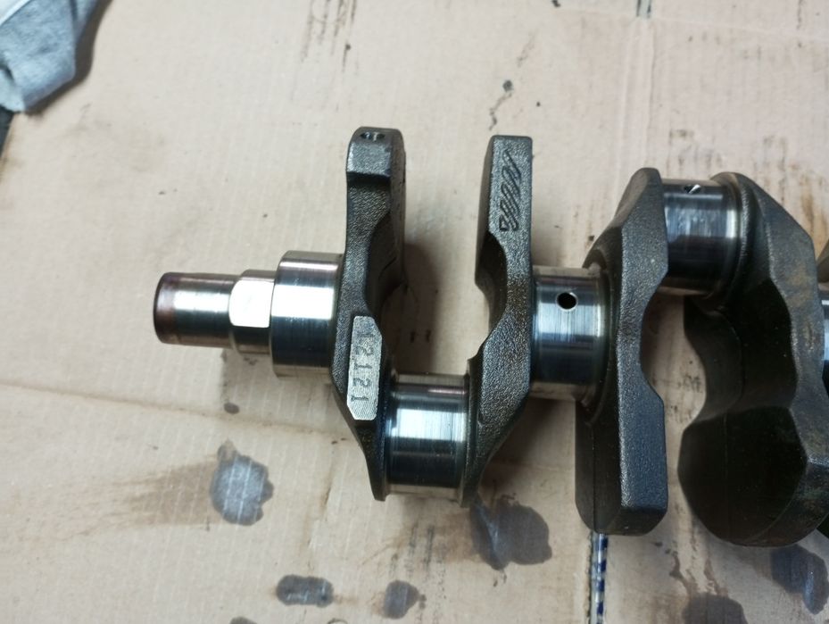 Коленвал колінвал 1.4 1.6 16V Rover 45 400 214 216 220