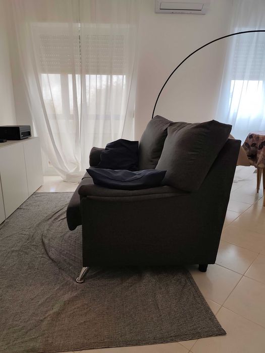 Sofá de 2 Lugares, em bom estado [Preço Negociável]