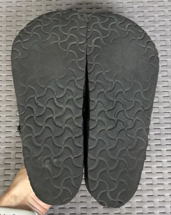 Birkenstock шлепанцы вьетнамки 40 размер черные
