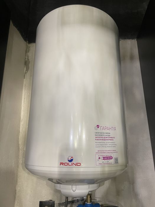 Бойлер на 80л майже новий на гарантії