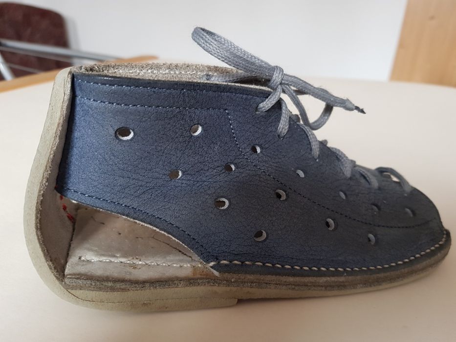 Buty profilaktyczne ortopedyczne rozm. 27 Tombut