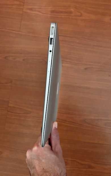 MacBook Air 13/inch 2014