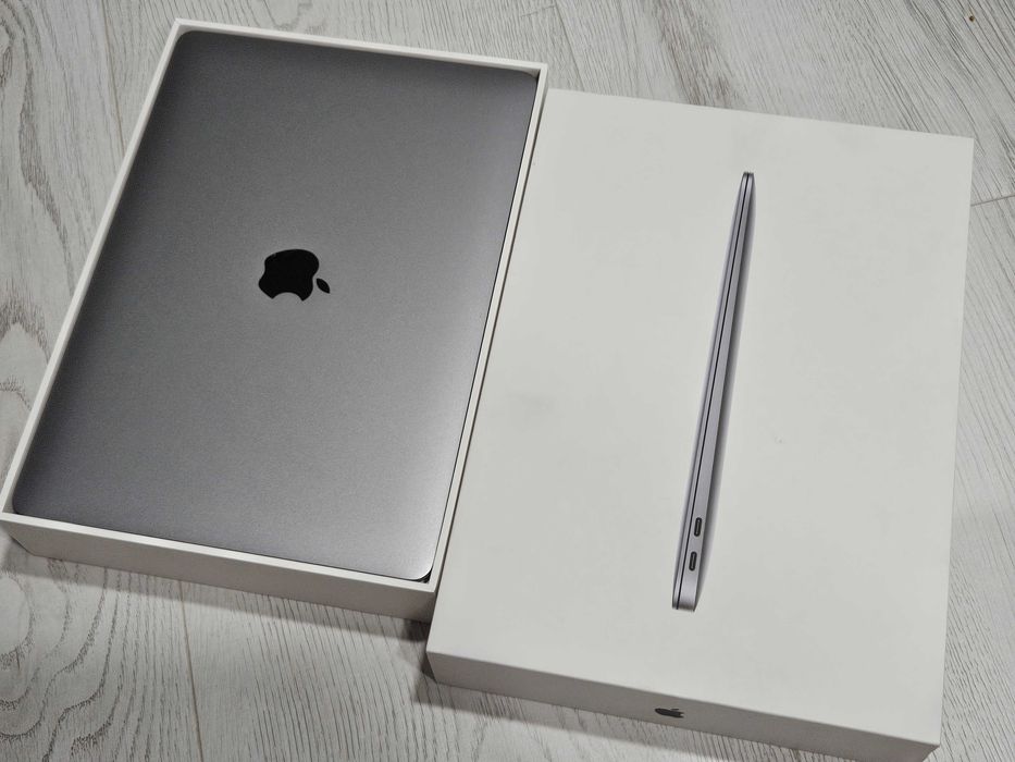 Apple MacBook Air 13 M1 8\256Gb A2337 Повний комплект