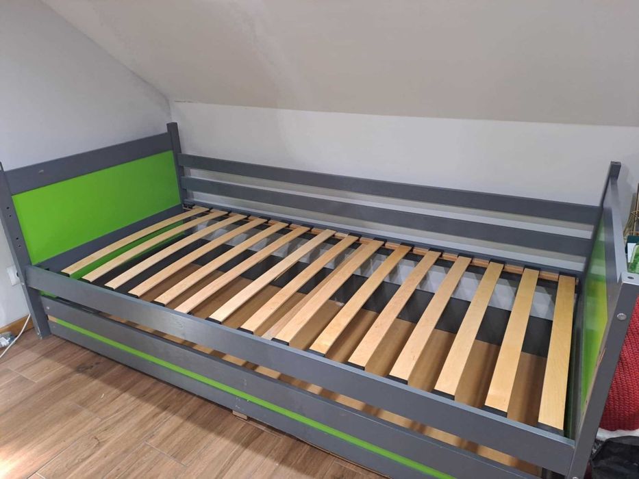 Łóżko młodzieżowe