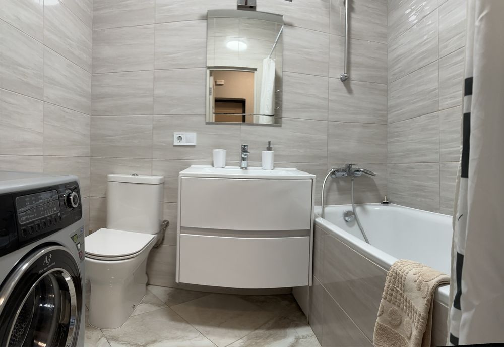 Яровиця, промінь, центр, паркомісце, кондиціонер