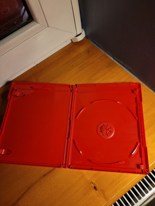 Puste pudełko blu ray czerwone