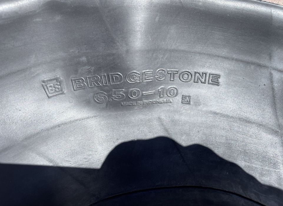 Камера 6.50-10 Bridgestone для колеса. Та камера 6.00-9 для шини