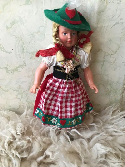 Игрушки куклы старые