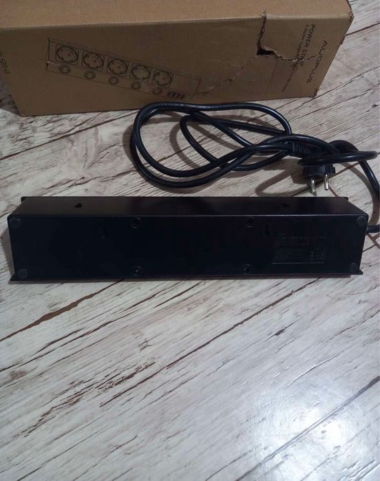 Przedłużacz listwa antyprzepięciowa