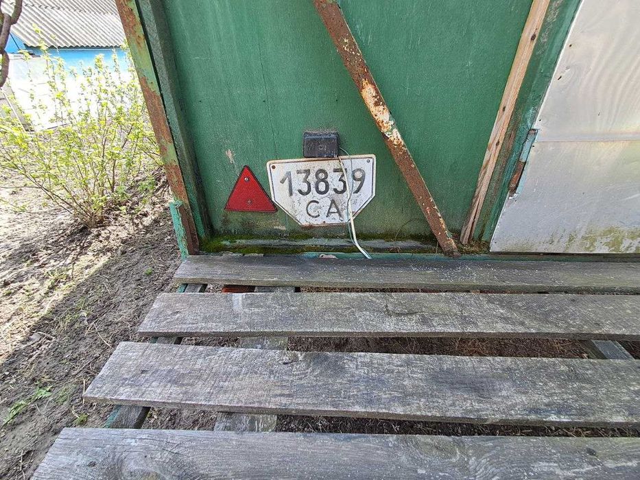 Зареєстрований з номерами Причіп ПАСІЧНИКА на 40 вуликів