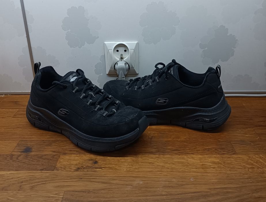 Buty Skechers Oryginalne Wygodne Sportowe r. 38