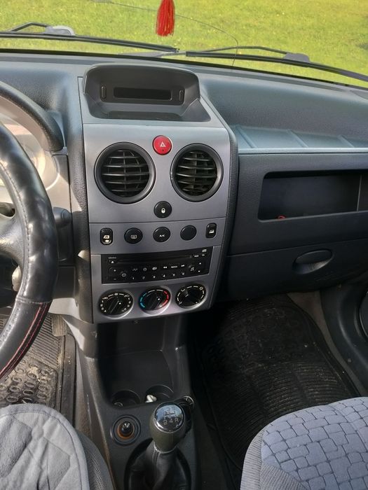 Peugeot Partner 2.0D 2006 рік