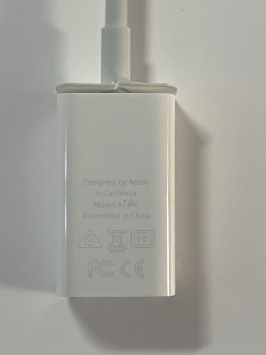 Оригінальний перехідник A1440 Lightning to USB Camera Adapter