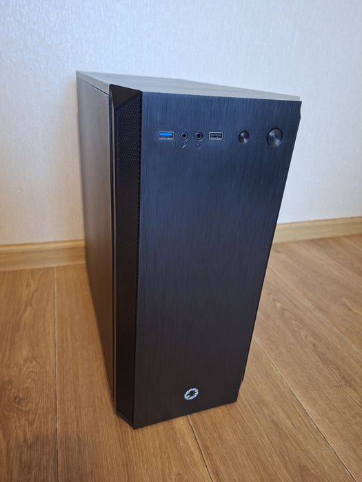 Системний блок на базі GIGABYTE B450M S2H