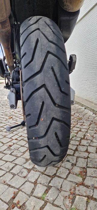 BMW F 650 GS (2004) – Fiável, económica e pronta a andar