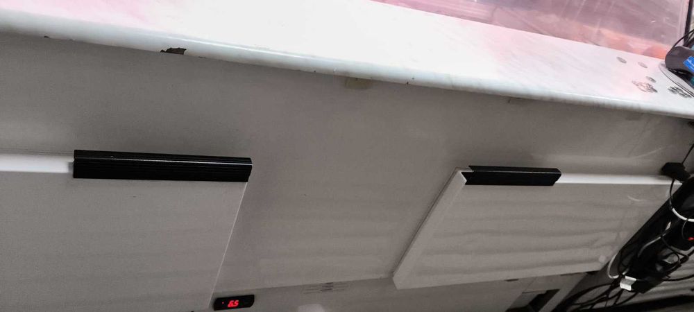 Холодильні вітрини Gold 2м (від +2 °C до +8 °C)