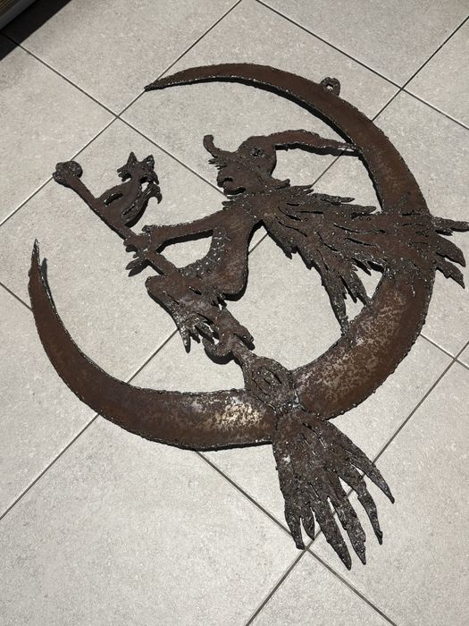 Duża zawieszka metaloplastyka baba jaga