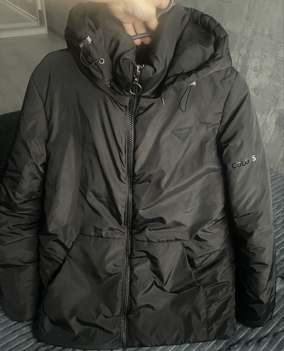 Жіноча зимова куртка