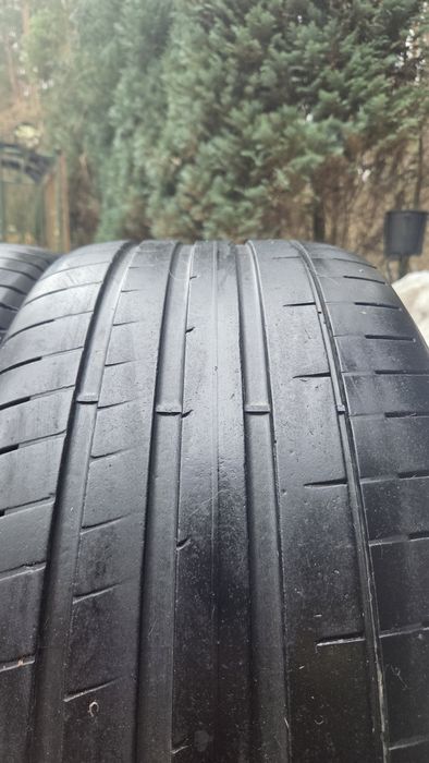Goodyear Eagle F1 Supersport 245/40R19 98 Y  lato opony