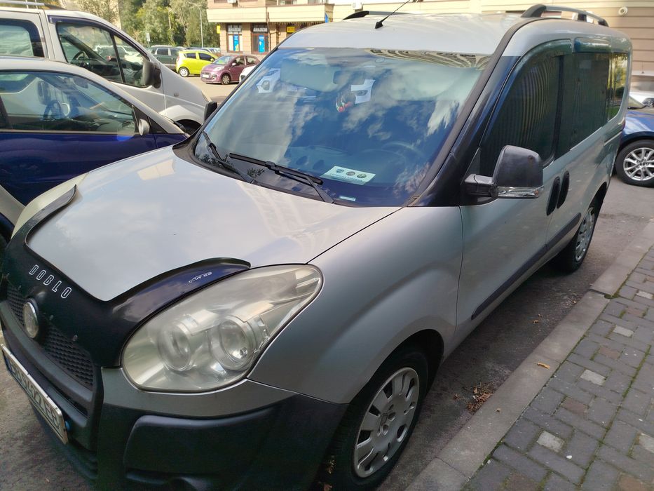Продаж автомобіль Fiat Doblo Panorama