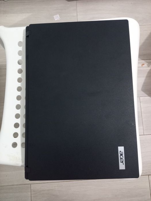 Acer TravelMate P2410 – i5 8ª Geração | 8GB RAM | SSD NVMe 256GB