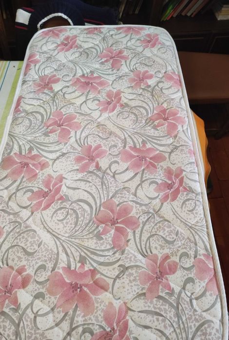 Colchões de molas para cama bebé