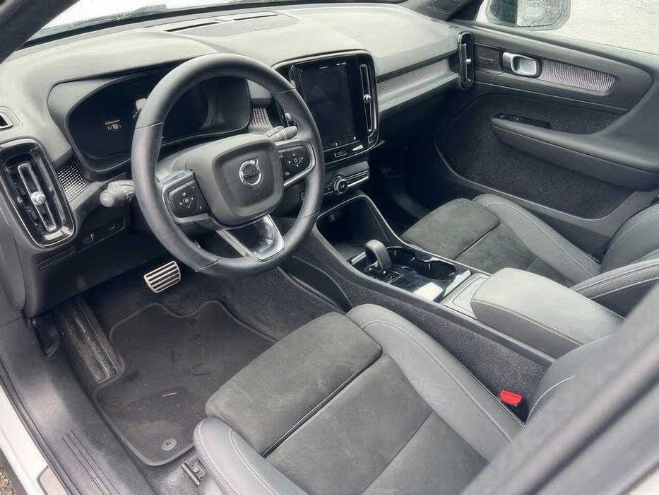 Volvo Xc40      2022