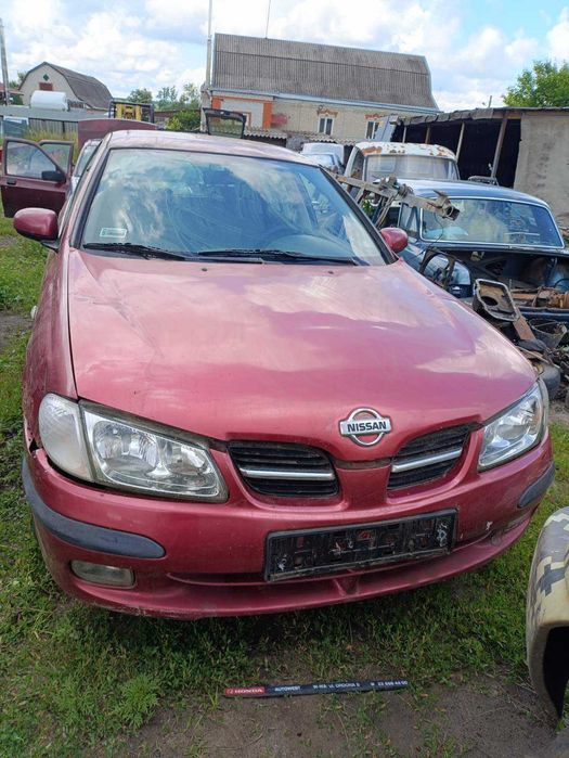 Nissan Almera 2000 год 1,8 бенгзин мотор QG18DE