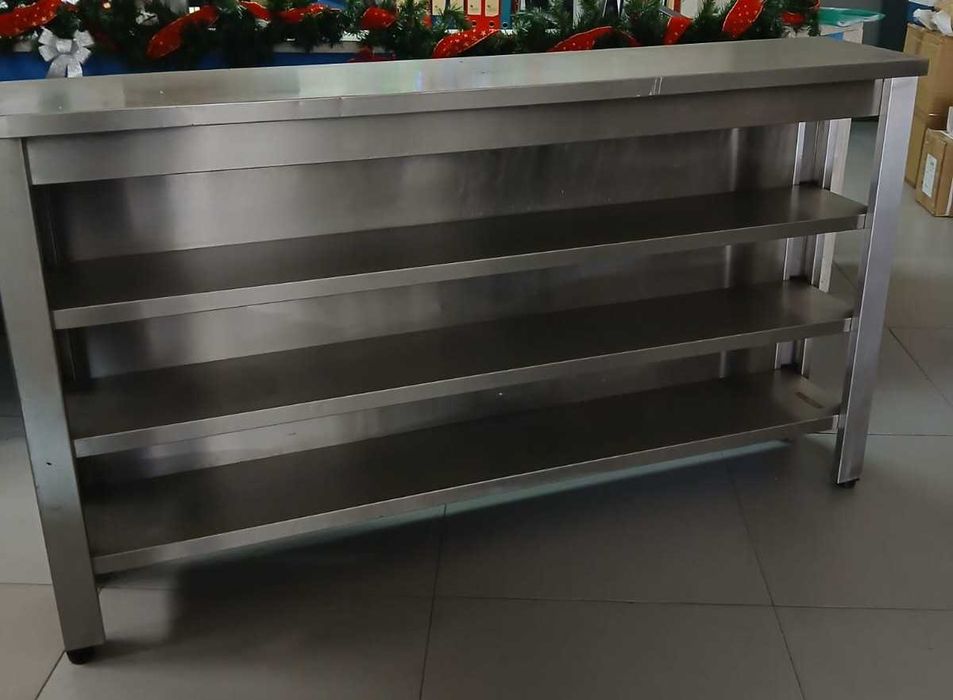 Bancada de inox ideal para uso profissional - Ocasião