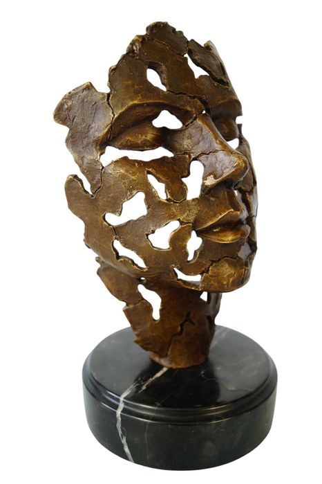 TWARZ figura z brązu rzeźba modernistyczna brąz