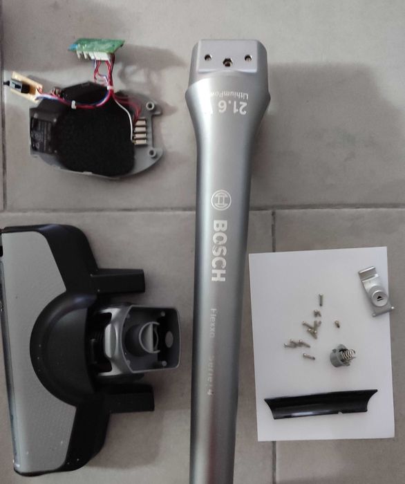 BOSCH Aspirador Vertical Flexxo 21.6V -Peças