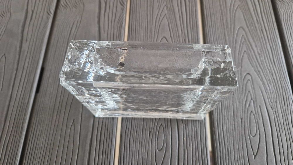 Cinzeiro de vidro transparente novo